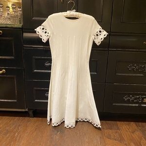 Oscar De La Renta White Scalloped Dress NW